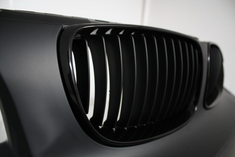 Stoßstange für BMW 1er E81 / E82 E87 / E88 04-11 1M Look Ohne Nebelscheinwerfer- CarPartsTuning