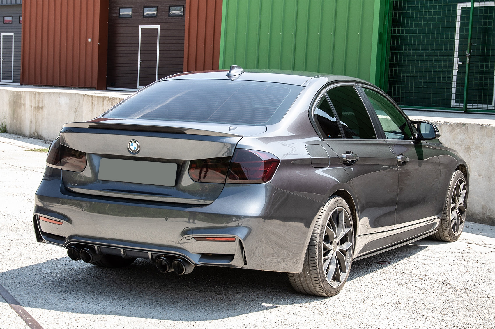 Seitenschweller Add-On Verlängerungen für BMW F30 F31 3er 11+ M-Performance Look CarPartsTuning