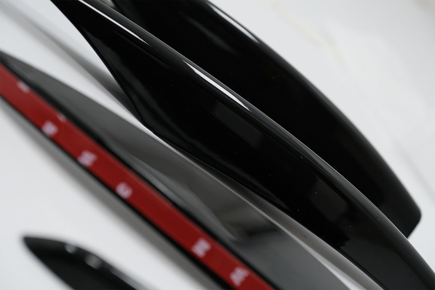 Vorne Splitter Fins Aero für Mercedes W177 V177 04.18+ A45 Look Glänzend Schwarz CarPartsTuning