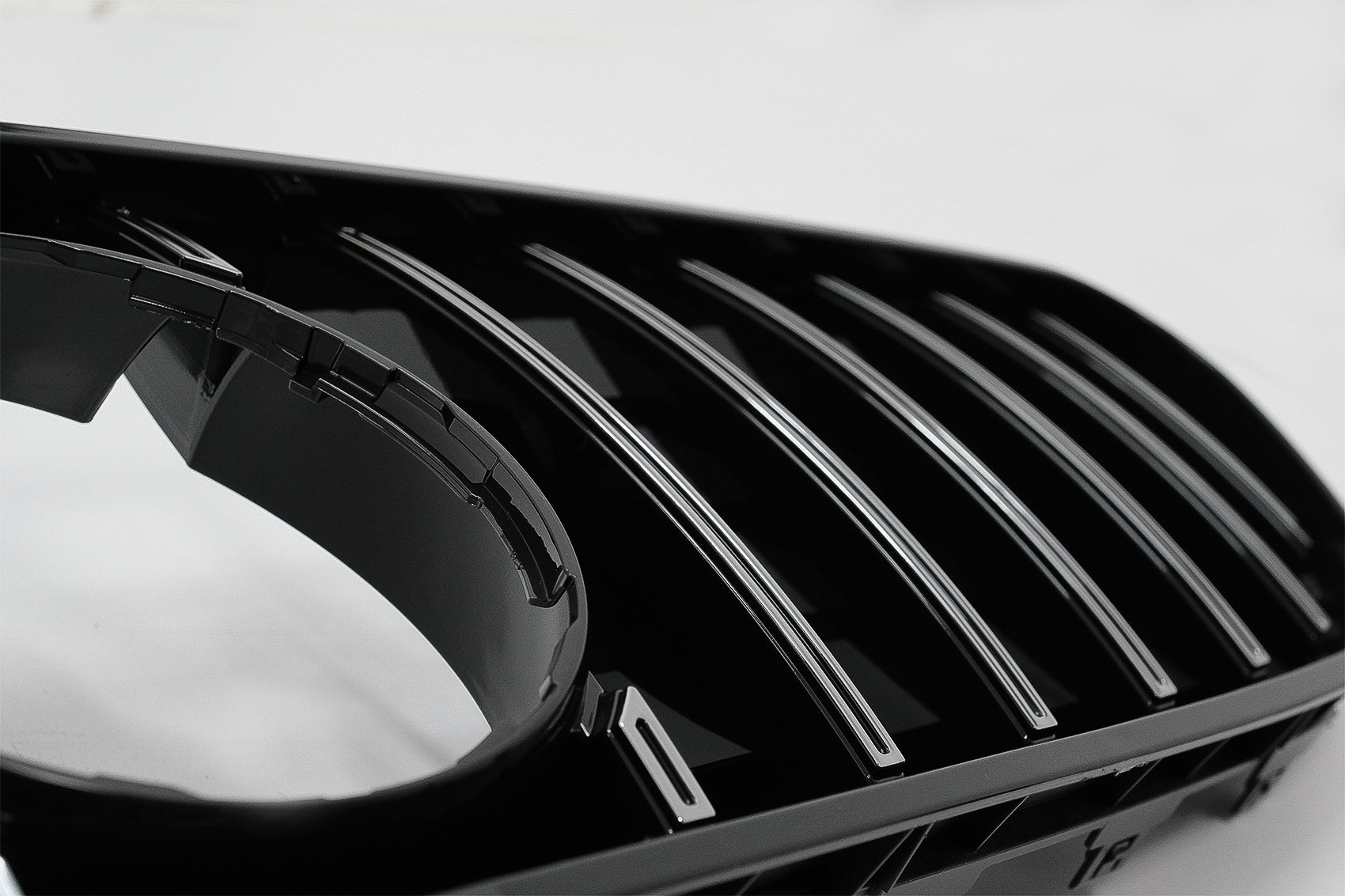 Kühlergrill für Mercedes Facelift C217 A217 18+ GT-R Look Chrom 360 Kamera CarPartsTuning