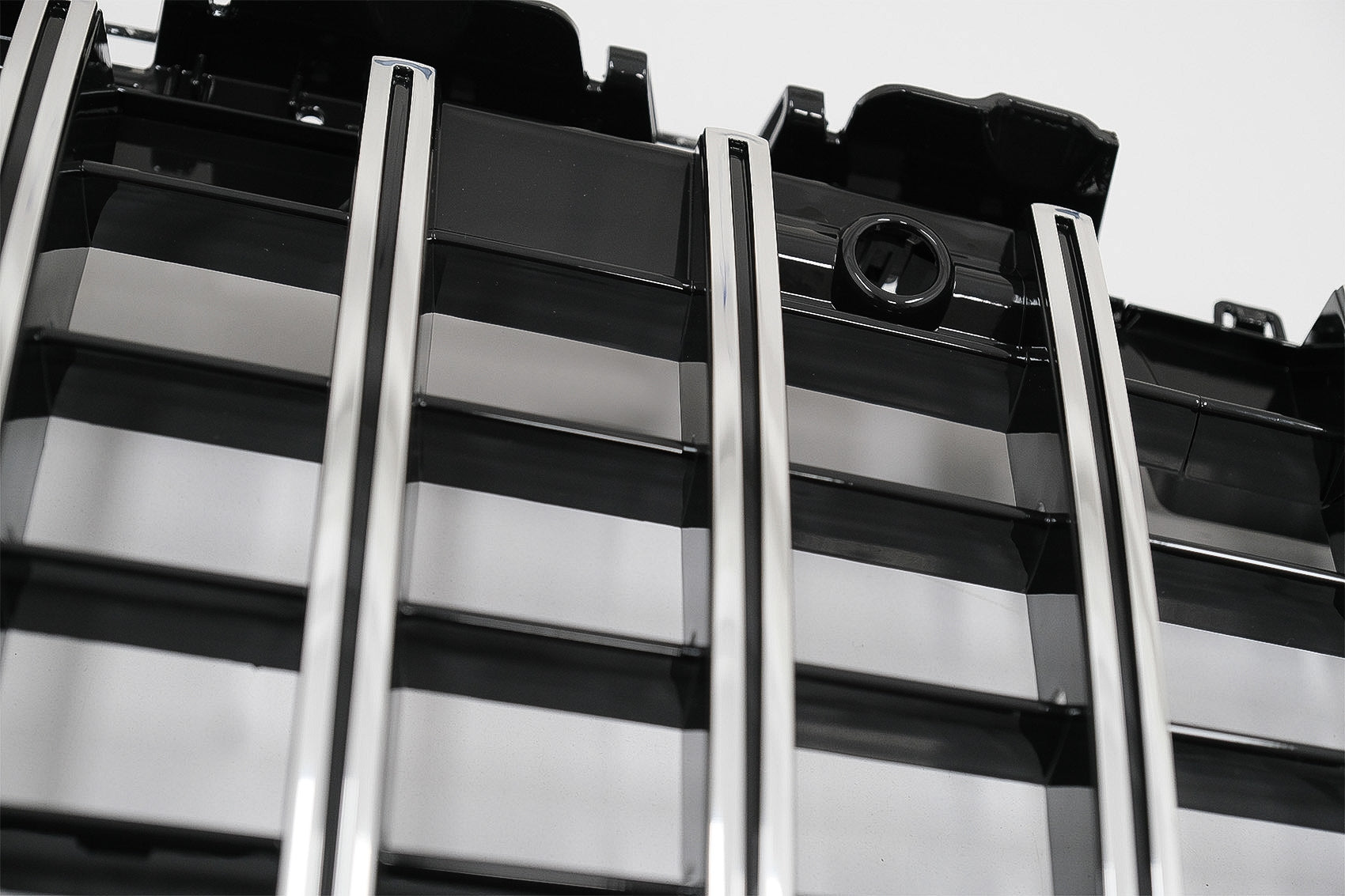 Gitter für Mercedes CLS C257 2018+ Panamericana GTR Look Schwarz Chrom PDC Kamera CarPartsTuning