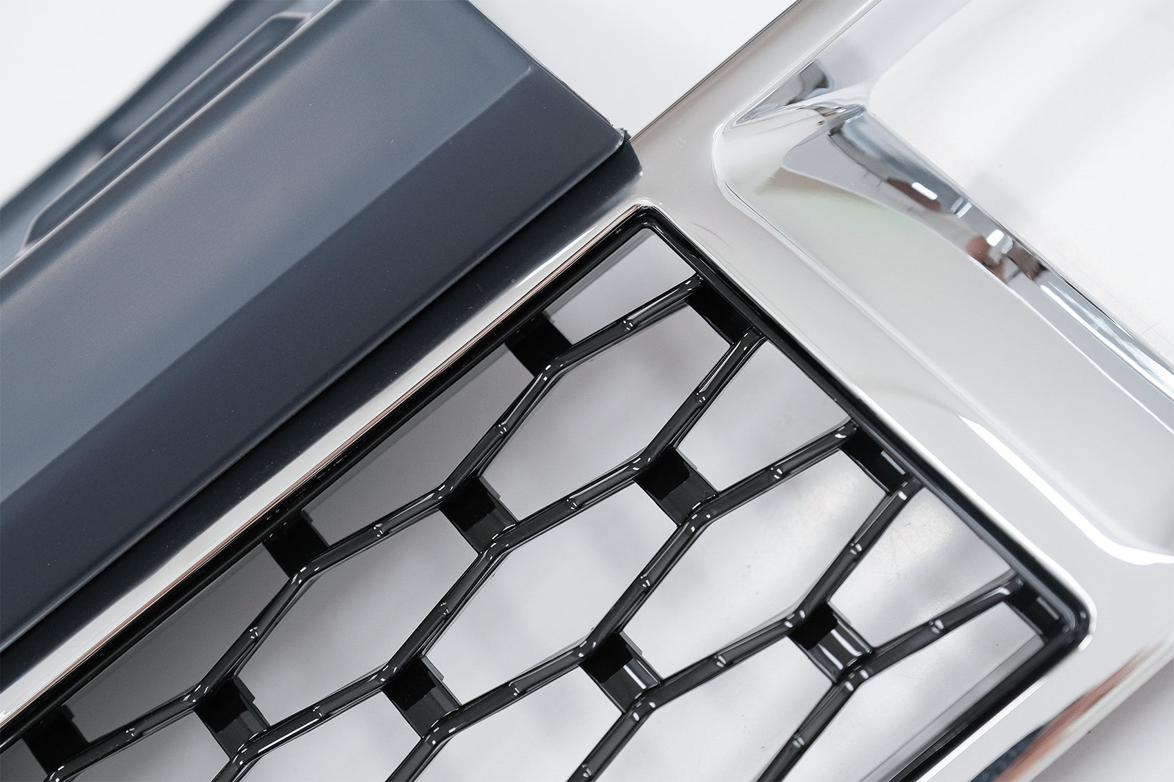 Frontstoßstange Unterer Kühlergrill Passend Für Land Range Rover Vogue III L322 (2010-2012) Autobiography Design Chrom & Schwarz KITT