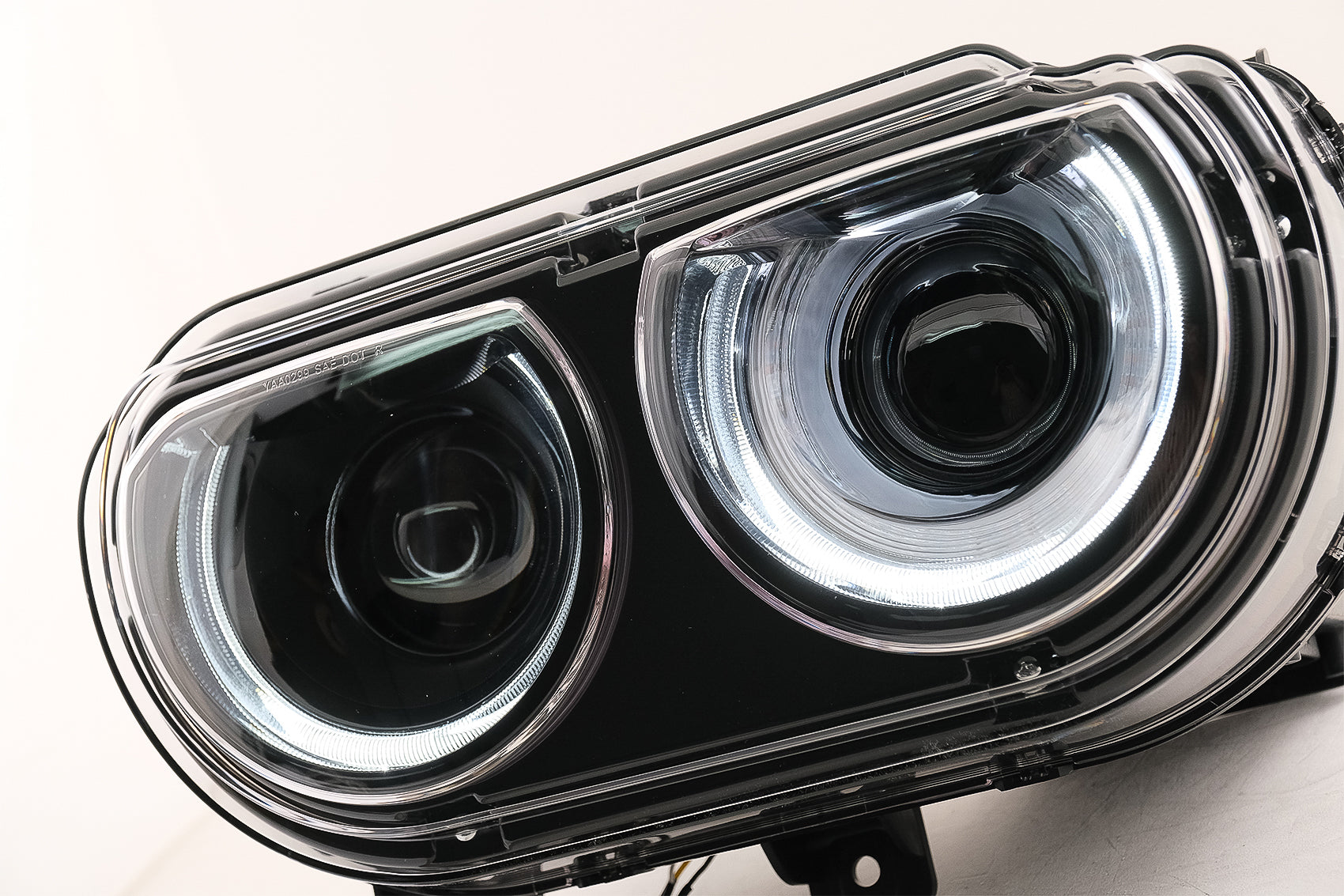 Scheinwerfer LED DRL für Dodge Challenger 2008-2014 Dynamische Lichter CarPartsTuning