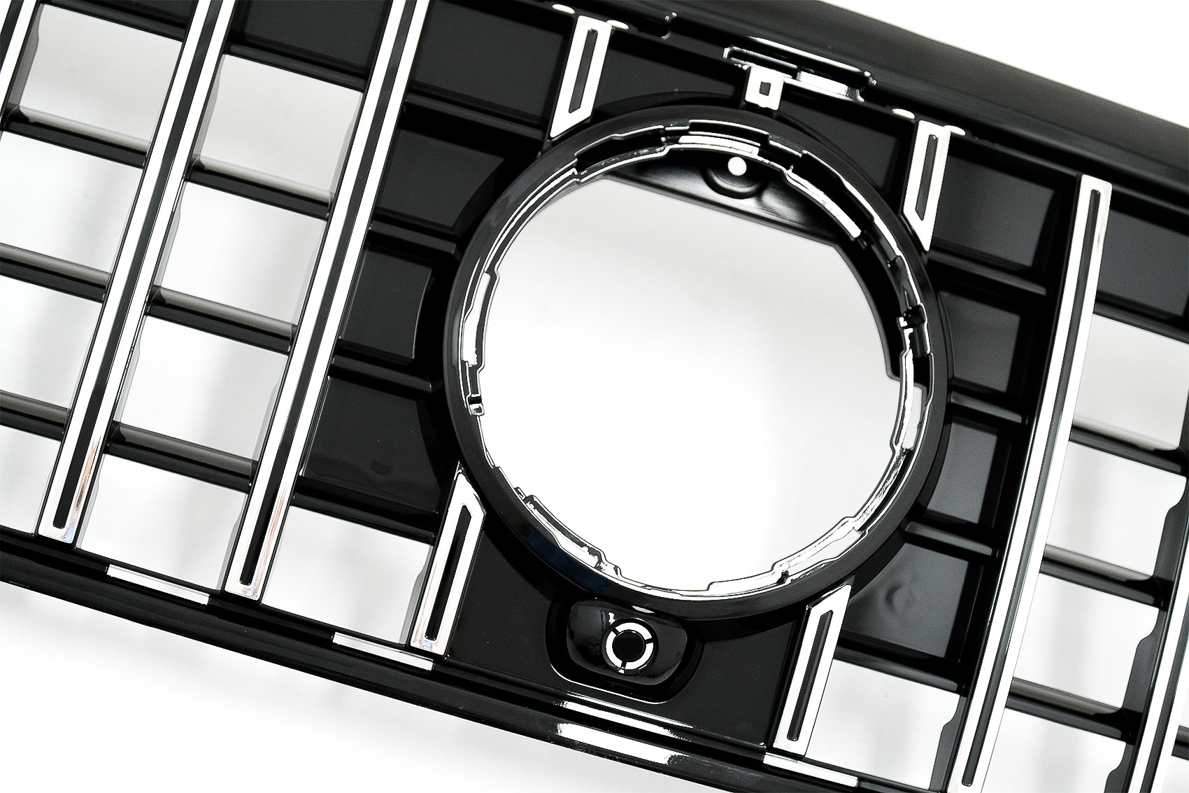 Frontgrill für Mercedes GLB-Klasse X247 19+ GT-R Panamericana Design Chrom CarPartsTuning