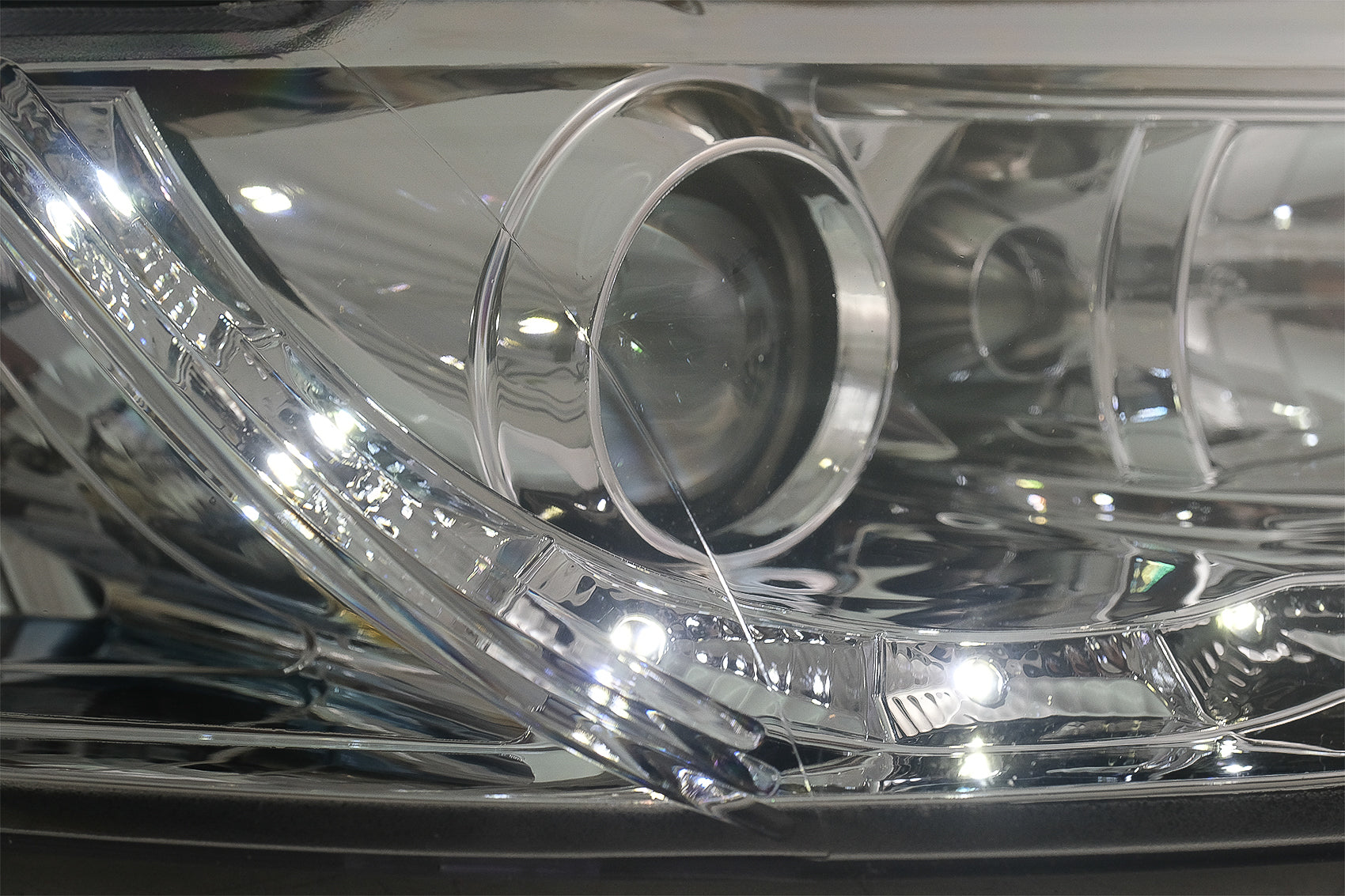LED DRL Scheinwerfer für Audi A4 B6 Cabrio 2000-2006 Chrom Tageszeit Laufen Lichter CarPartsTuning