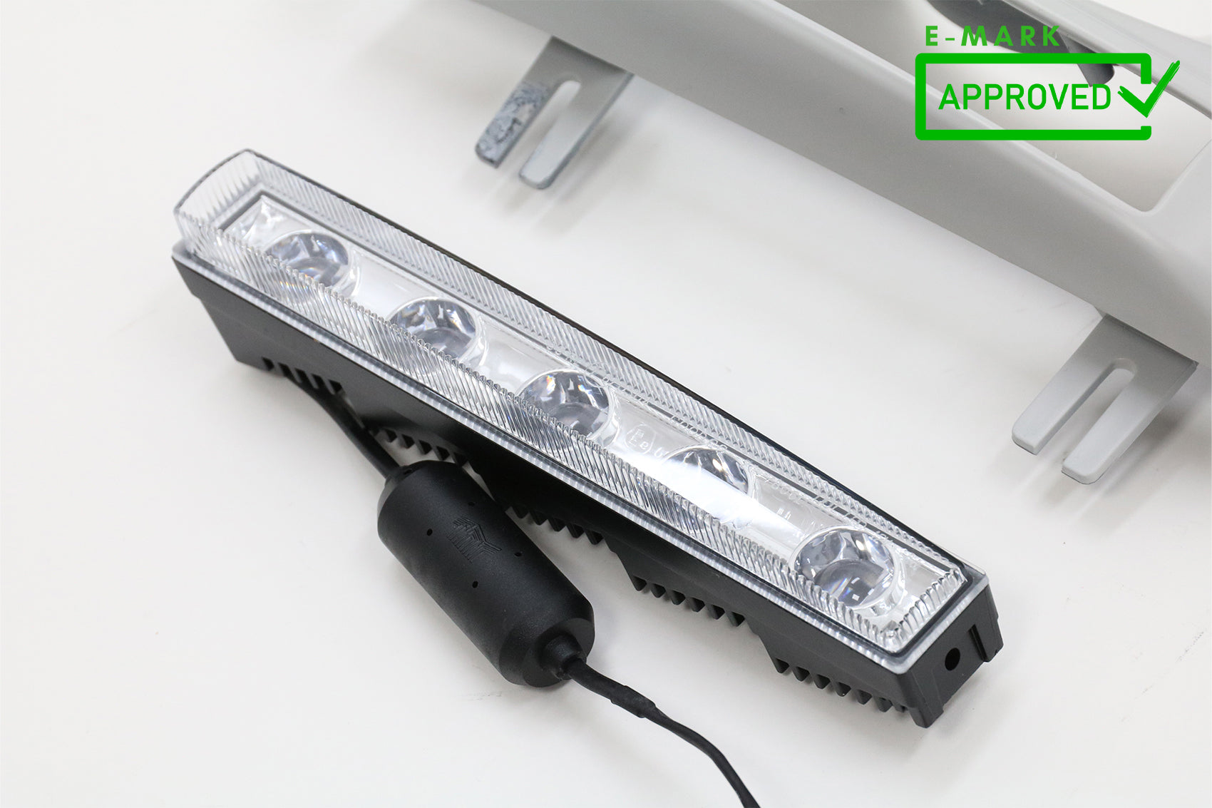 Scheinwerfer Abdeckungen LED TFL Tagfahrlicht für Mercedes G-Klasse W463 Chrom CarPartsTuning