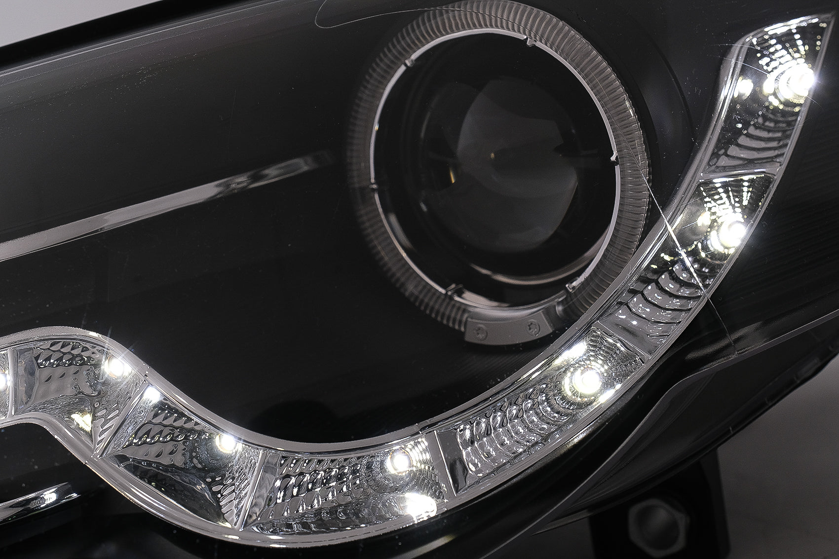 LED DRL Angel Eyes Scheinwerfer für VW Passat B6 3C 03.2005-2010 Schwarz CarPartsTuning