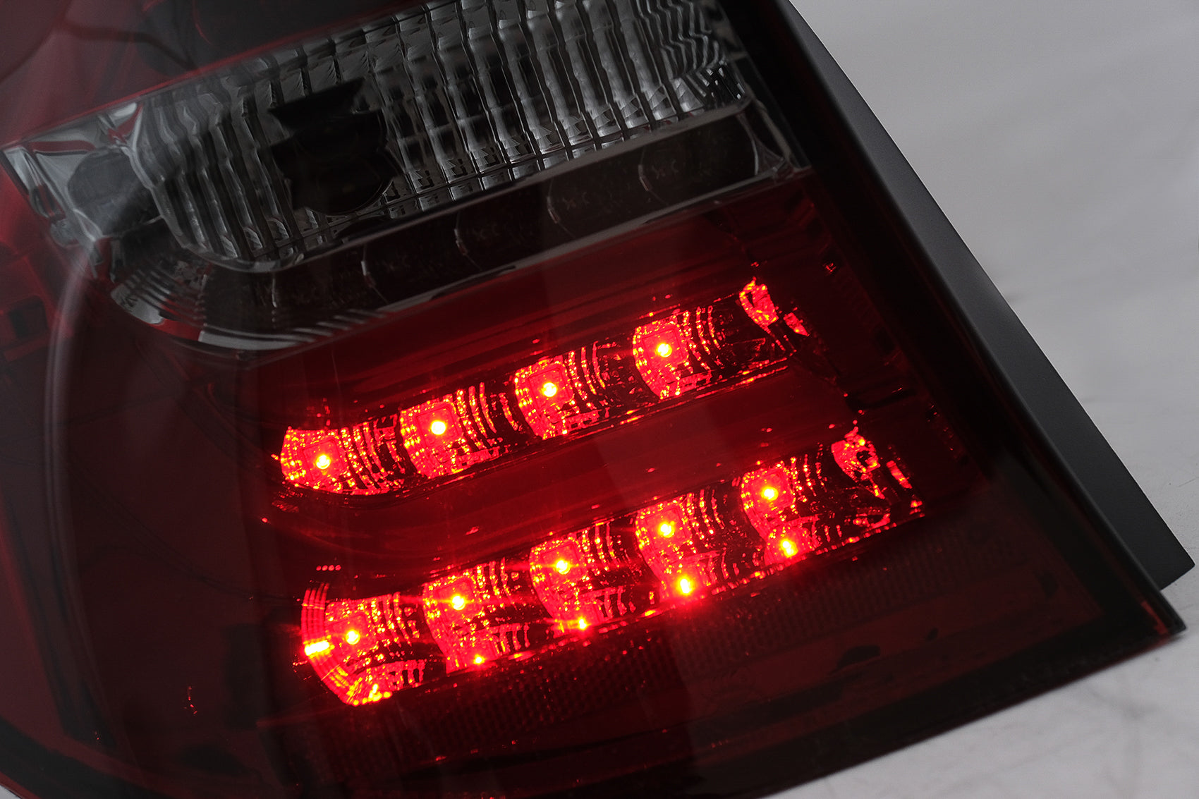 LED Lichtleiste Rückleuchten für BMW 1er E81 E87 2004-08.2007 Roter Rauch Carpartstuning Austria