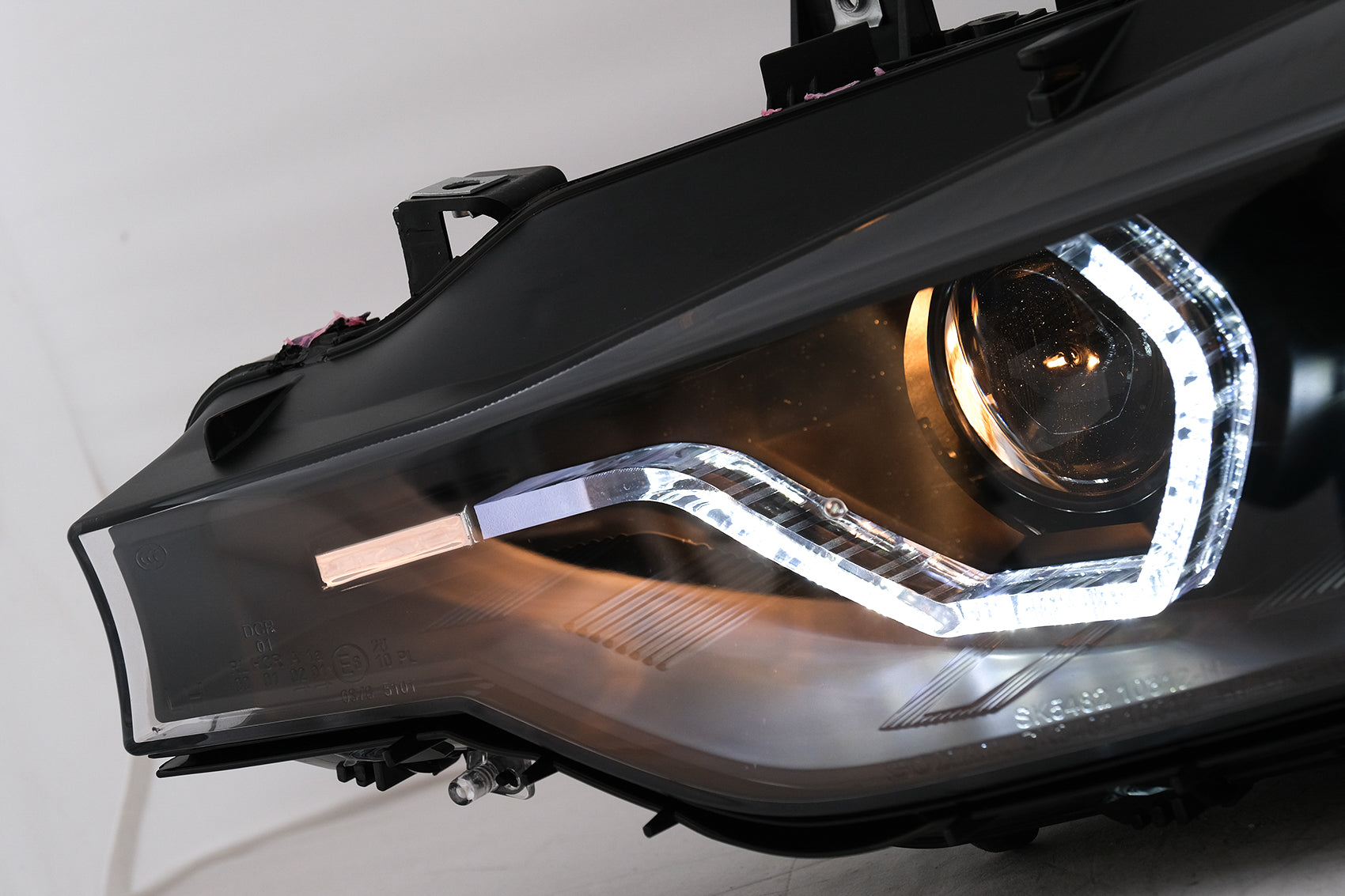 Angel Eyes Scheinwerfer LED DRL für BMW 3 F30 F31 Limousine Touring 10.11-05.15 Schwarz Carpartstuning Austria
