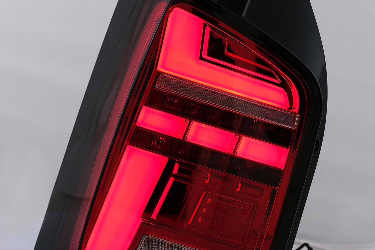 Full LED Rückleuchten für VW Transporter T6 15-20 Dynamisch Sequentiell Drehen Licht Carpartstuning Austria