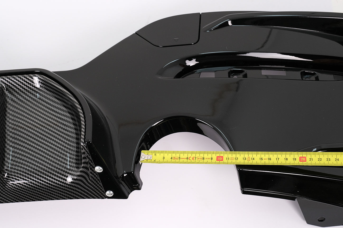 Diffusor für Heckstoßstange Doppelausgang für Einzelauspuff für BMW 1er F20 F21 LCI 2015-2019 Glänzend schwarz Carpartstuning Austria