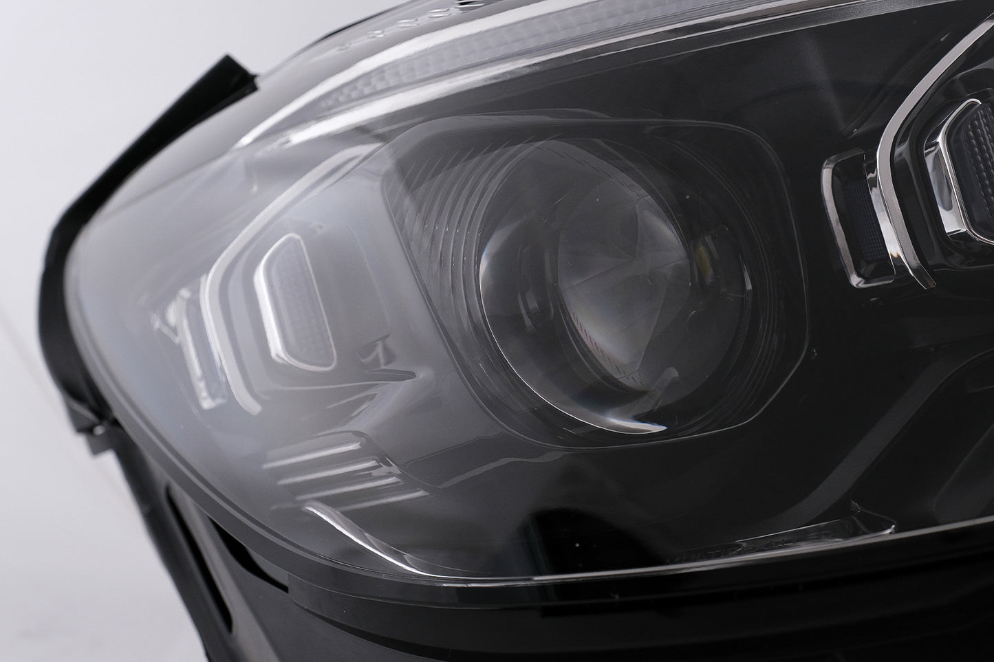LED-Scheinwerfer für Mercedes E-Klasse W213 2016-2019 bis Facelift 2020 nur zum Umbau Carpartstuning Austria