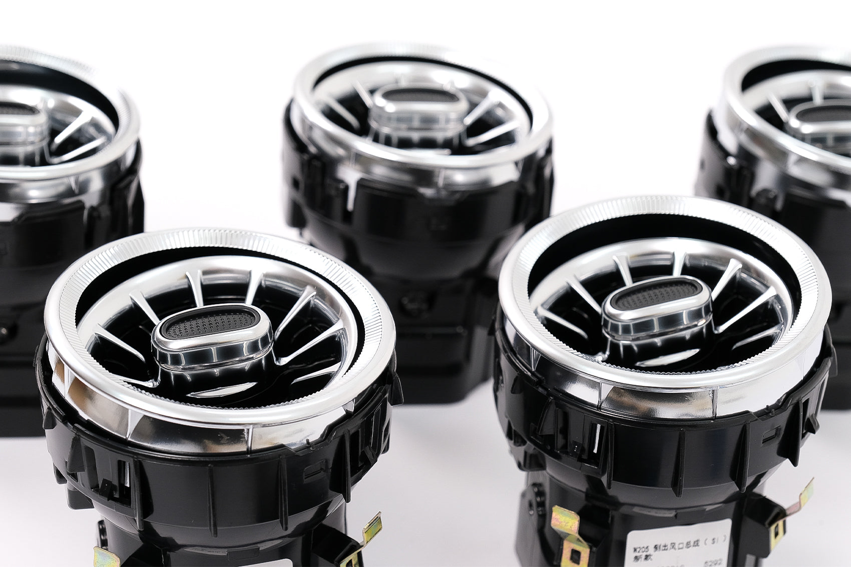 Lüftungsgitter Lautsprecherabdeckung 4D-Hochtöner 64 Farben für Mercedes W205 Facelift 18–20 Carpartstuning Austria