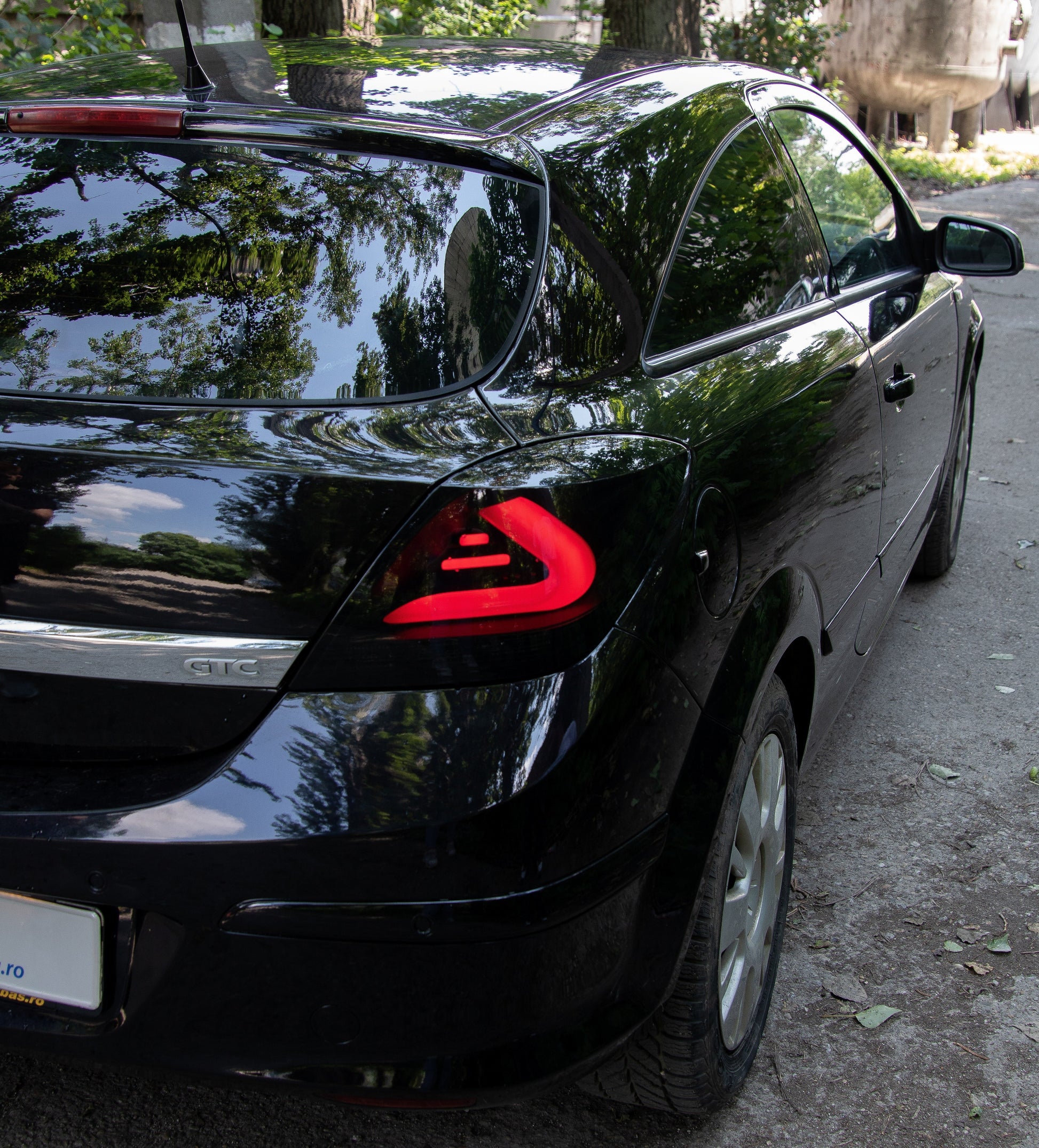 LED Rückleuchten für OPEL Astra H GTC 2005-2010 LED Lichtleiste Schwarz / Rauch- CarPartsTuning