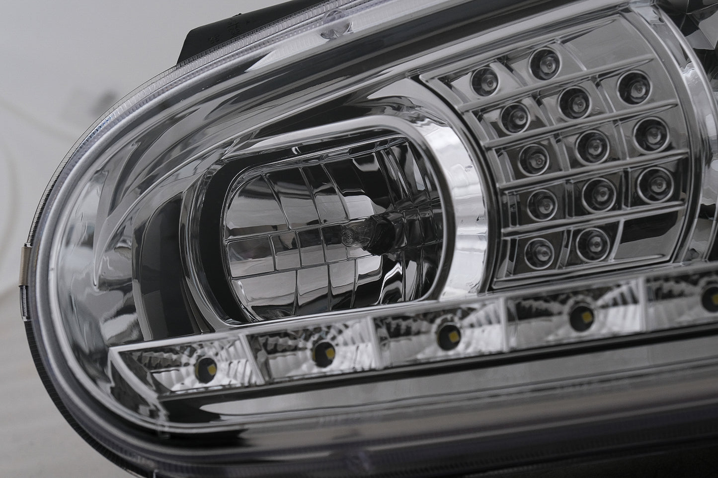 LED TFL Scheinwerfer für VW Golf 4 09.1997–09.2003 Chrom Tagfahrlicht Headlights Carpartstuning Austria