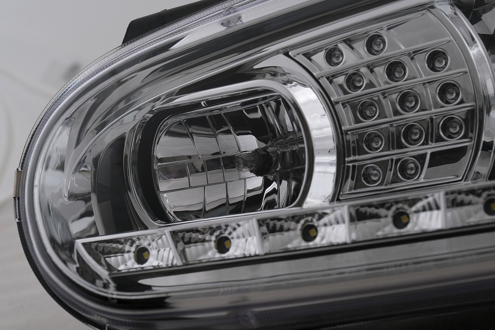LED TFL Scheinwerfer für VW Golf 4 09.1997–09.2003 Chrom Tagfahrlicht Headlights Carpartstuning Austria