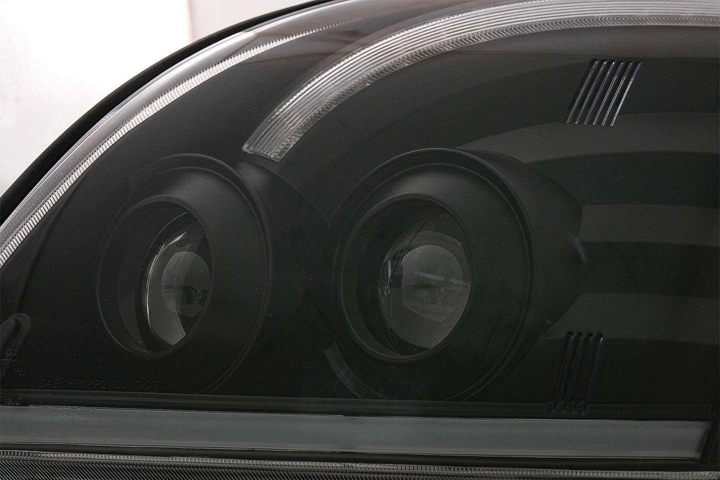 TUBE LIGHT LED Scheinwerfer passend für TOYOTA Land Cruiser FJ120 (2003-2009) Schwarz mit dynamischem Blinker LHD KITT Lightning