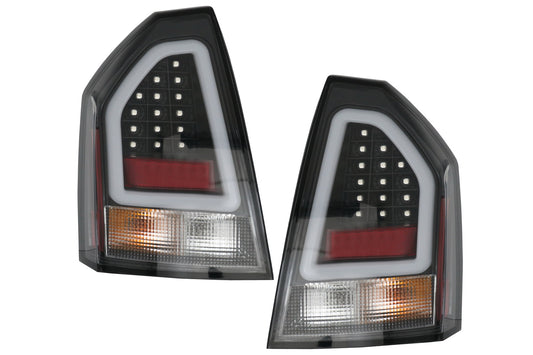 LED BAR Rückleuchten passend für Chrysler 300C Limousine 2004-2008 Schwarz CarPartsTuning