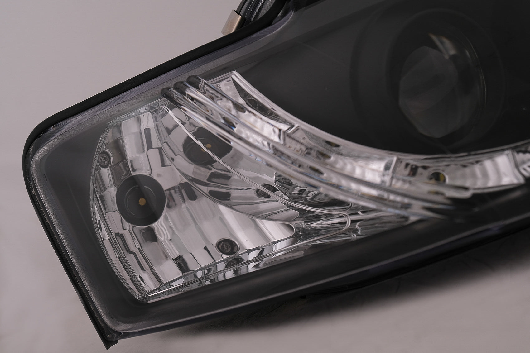 LED DRL Scheinwerfer für Audi A4 Cabriolet B6 8H7 8HE 2002-2006 Schwarz CarPartsTuning