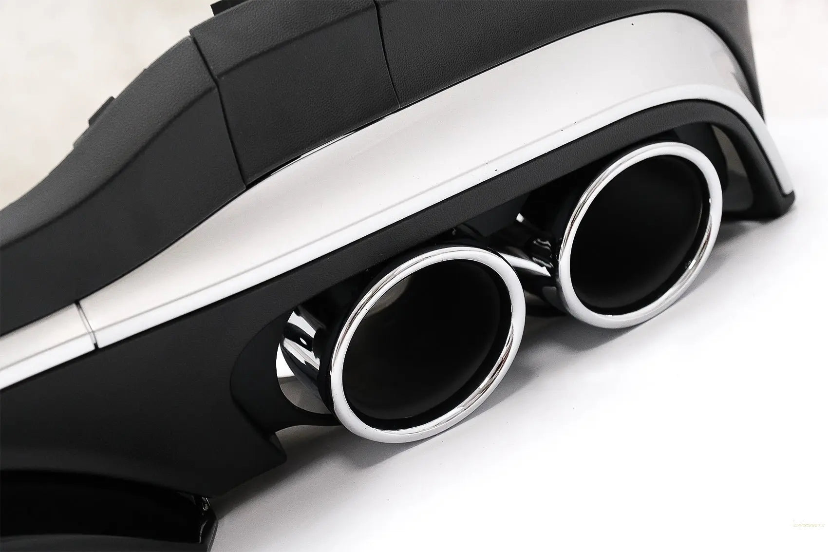 Heckdiffusor Mit Silbernen Endrohren Passend Für Mercedes GLC SUV X253 Facelift (2020-) GLC43 Design KITT